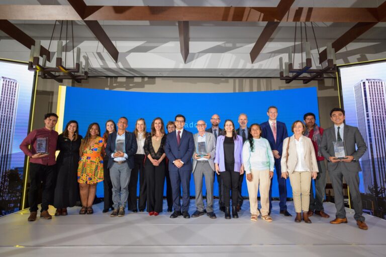 Premio Emprender Paz 2025